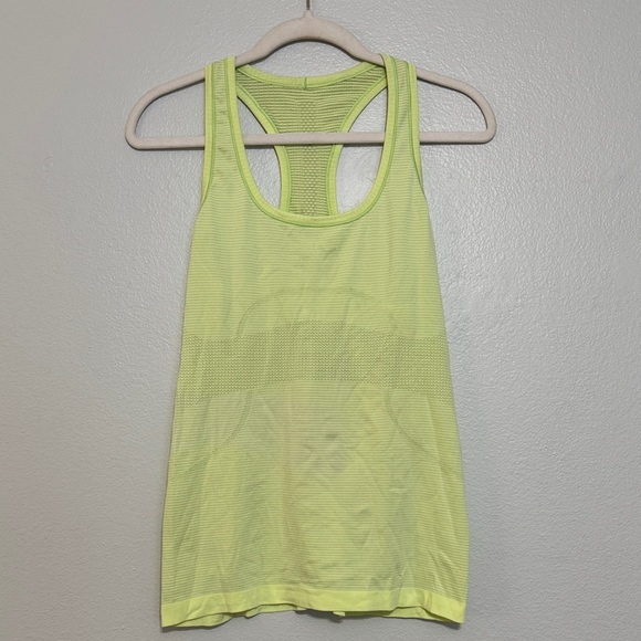 Lululemon Run: Swiftly Racerback
Wild Lime - Picture 2 of 6